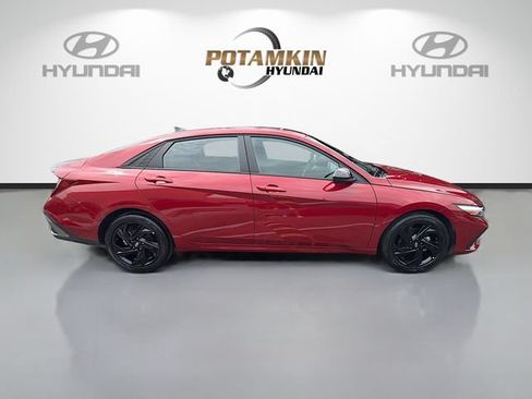 Certified 2026 Hyundai Elantra Sport FWD image 4