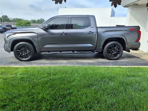 Used 2022 Toyota Tundra SR5 image 16