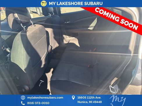 Used 2013 Dodge Avenger SE image 12