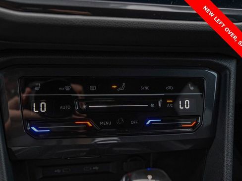 Used 2024 Volkswagen Tiguan SE R-Line image 16