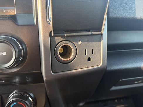 Used 2015 Ford F150 XLT w/ Equipment Group 302A Luxury image 29