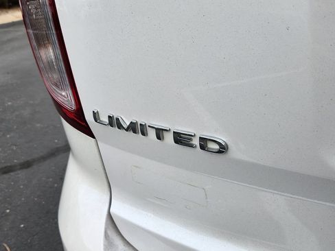 Used 2015 Ford Explorer Limited w/ Equipment Group 302A AWD/4WD image 33