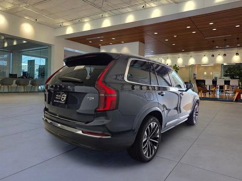 New 2026 Volvo XC90 T8 Plus w/ Protection Package Premier AWD/4WD image 5