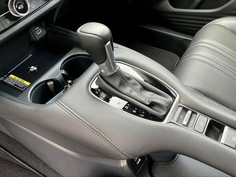 Used 2025 Honda HR-V EX-L image 19