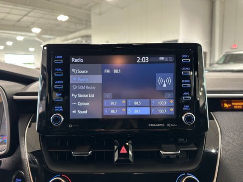 Used 2019 Toyota Corolla SE w/ SE Option Package image 24