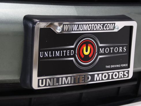 Used 2023 Chevrolet Suburban Premier AWD/4WD image 29