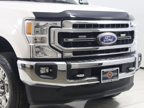 Used 2022 Ford F250 Lariat w/ Chrome Package image 39