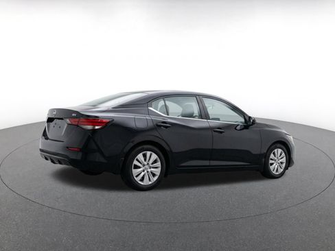 Used 2025 Nissan Sentra S FWD image 9