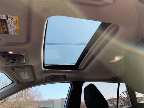 Used 2026 Toyota Corolla Cross LE image 25