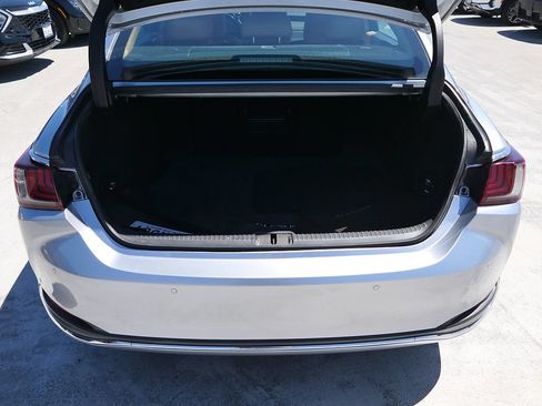 Used 2023 Lexus ES 300h w/ Premium Package FWD image 25