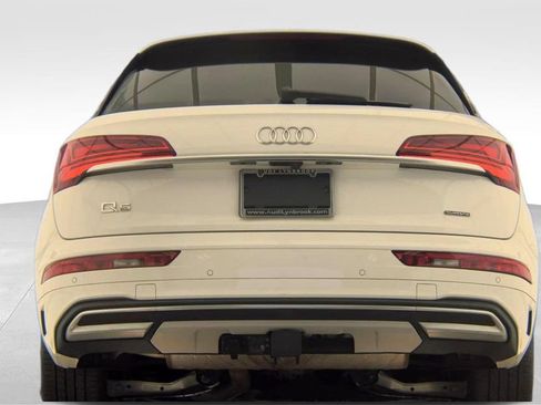 Used 2023 Audi Q5 2.0T Premium w/ Convenience Package AWD/4WD image 5