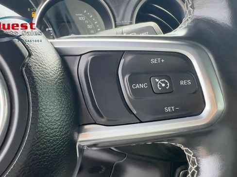 Used 2022 Jeep Wrangler Unlimited Sahara w/ Cold Weather Group AWD/4WD image 52