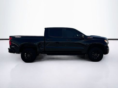 Used 2025 Chevrolet Silverado 1500 LT Trail Boss w/ Convenience Package II AWD/4WD image 4