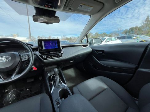 Used 2023 Toyota Corolla LE image 35