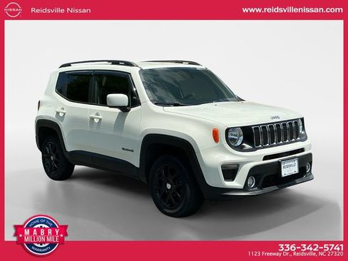 Used 2020 Jeep Renegade Latitude w/ Cold Weather Group AWD/4WD image 8