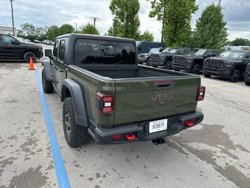 Used 2023 Jeep Gladiator Rubicon w/ LED Lighting Group AWD/4WD image 16