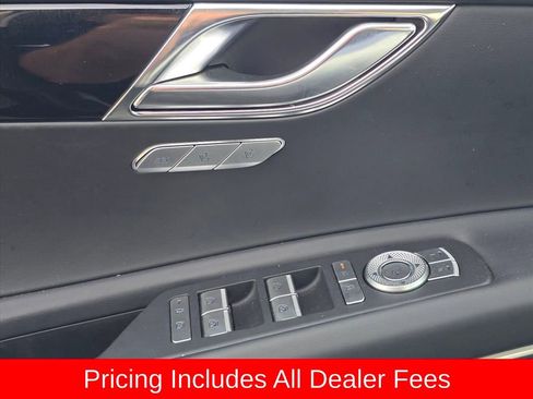 Used 2025 Genesis GV80 2.5T AWD/4WD image 15