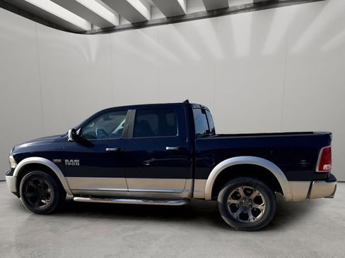 Used 2015 RAM 1500 Laramie w/ Convenience Group AWD/4WD image 2