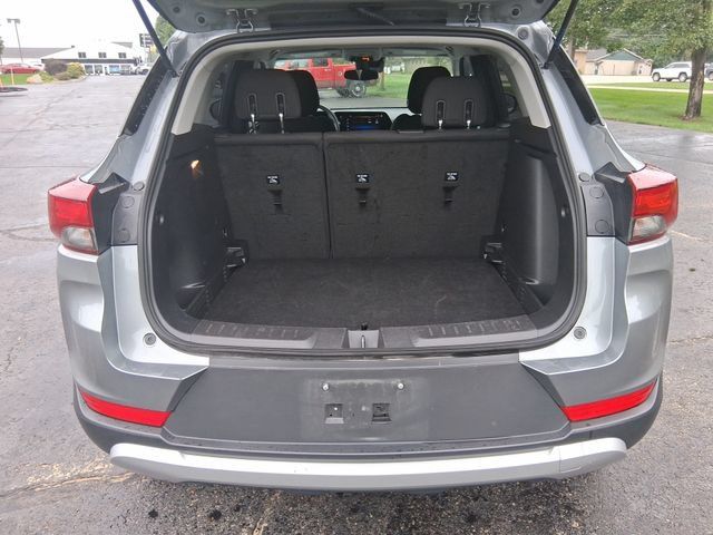 Used 2025 Chevrolet TrailBlazer LT AWD/4WD image 5