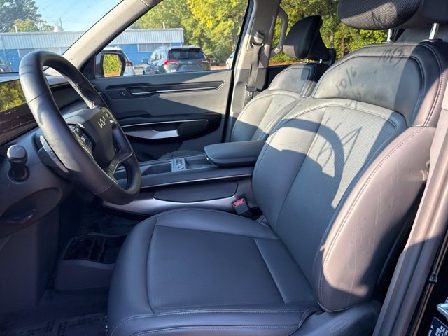 Used 2024 Kia EV9 Light RWD image 12