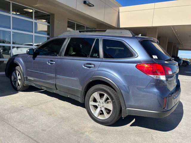 Used 2014 Subaru Outback 3.6R Limited AWD/4WD image 4