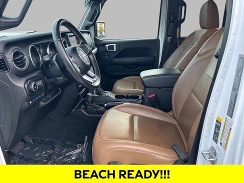 Used 2022 Jeep Wrangler Unlimited Sahara w/ Safety Group image 11