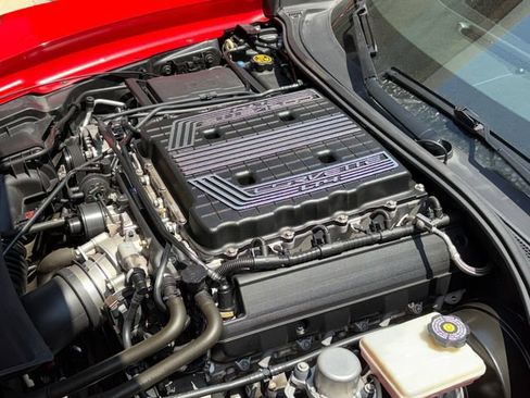 Used 2017 Chevrolet Corvette Z06 RWD image 9