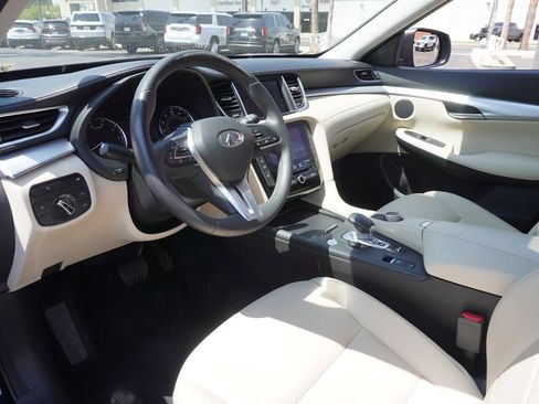 Used 2020 INFINITI QX50 Luxe FWD image 17