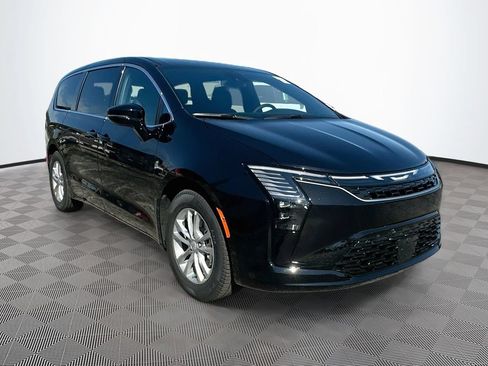 New 2027 Chrysler Pacifica Select FWD image 2