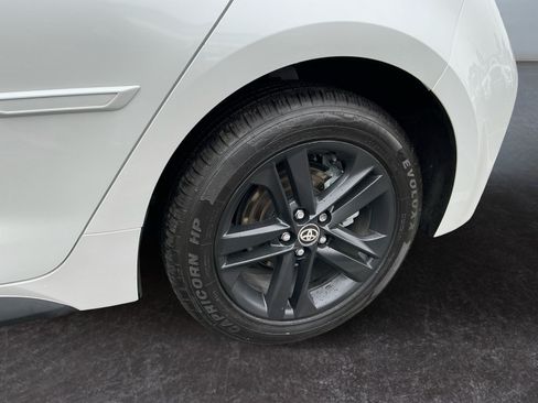 Used 2021 Toyota Corolla SE w/ Blackout Package (TMS) FWD image 9