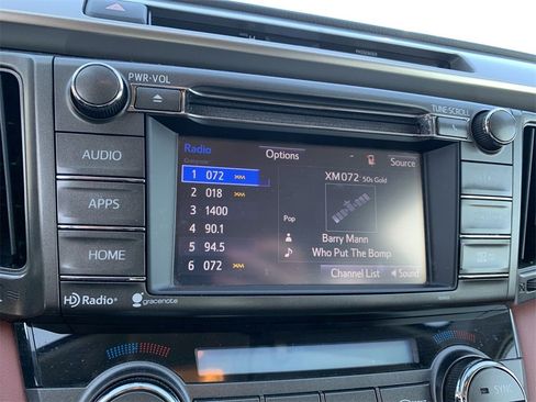 Used 2014 Toyota RAV4 Limited image 17