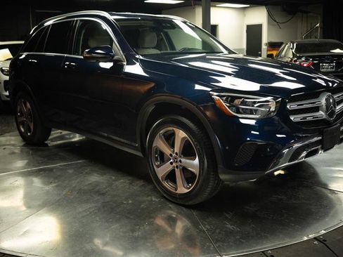 Used 2022 Mercedes-Benz GLC 300 4MATIC image 5