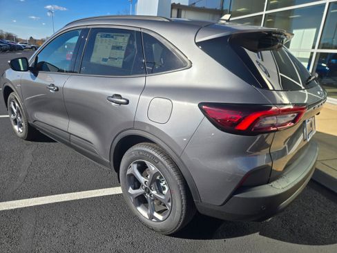 New 2026 Ford Escape ST-Line w/ Tech Pack #1 image 8