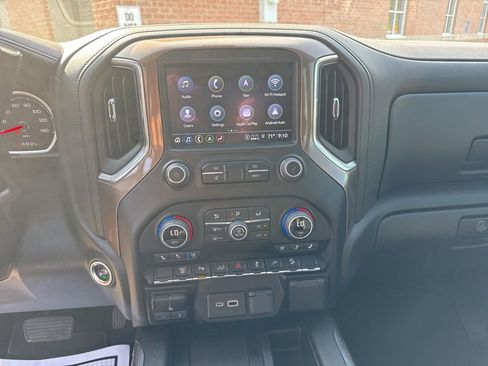 Used 2022 Chevrolet Silverado 2500 High Country w/ Z71 Off-Road Package AWD/4WD image 28