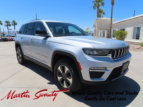 Used 2024 Jeep Grand Cherokee Limited 4xe AWD/4WD image 1