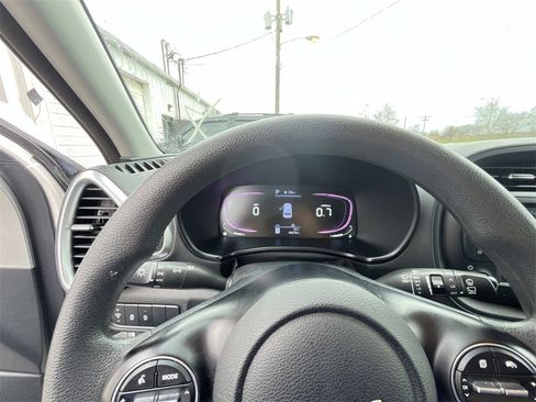 Used 2024 Kia Soul LX w/ Option Group 015 image 15