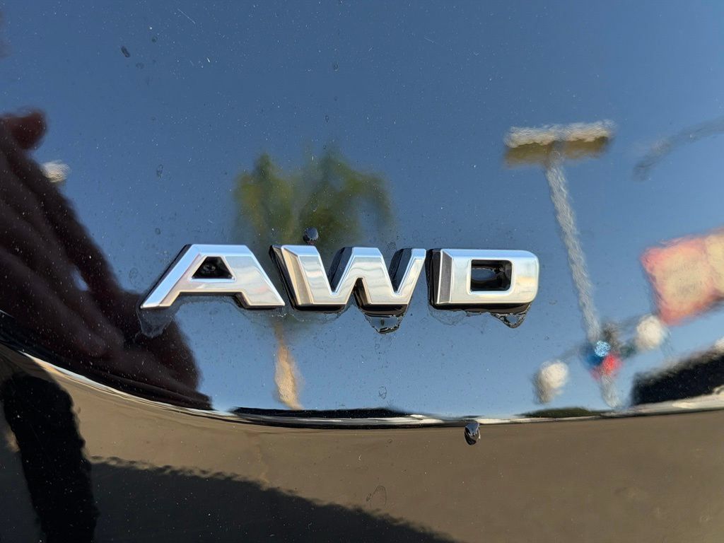Used 2025 Cadillac CT4 Sport AWD/4WD image 8