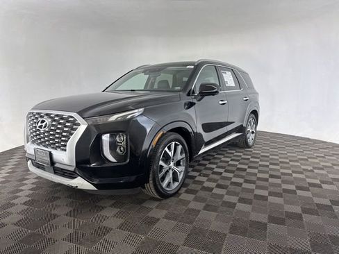 Used 2021 Hyundai Palisade Limited image 3
