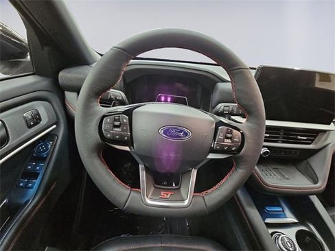 New 2025 Ford Explorer ST image 12