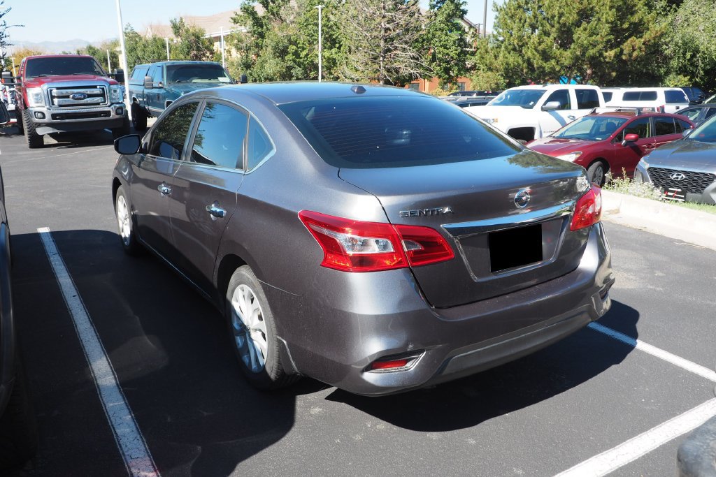 Used 2018 Nissan Sentra SV FWD image 4