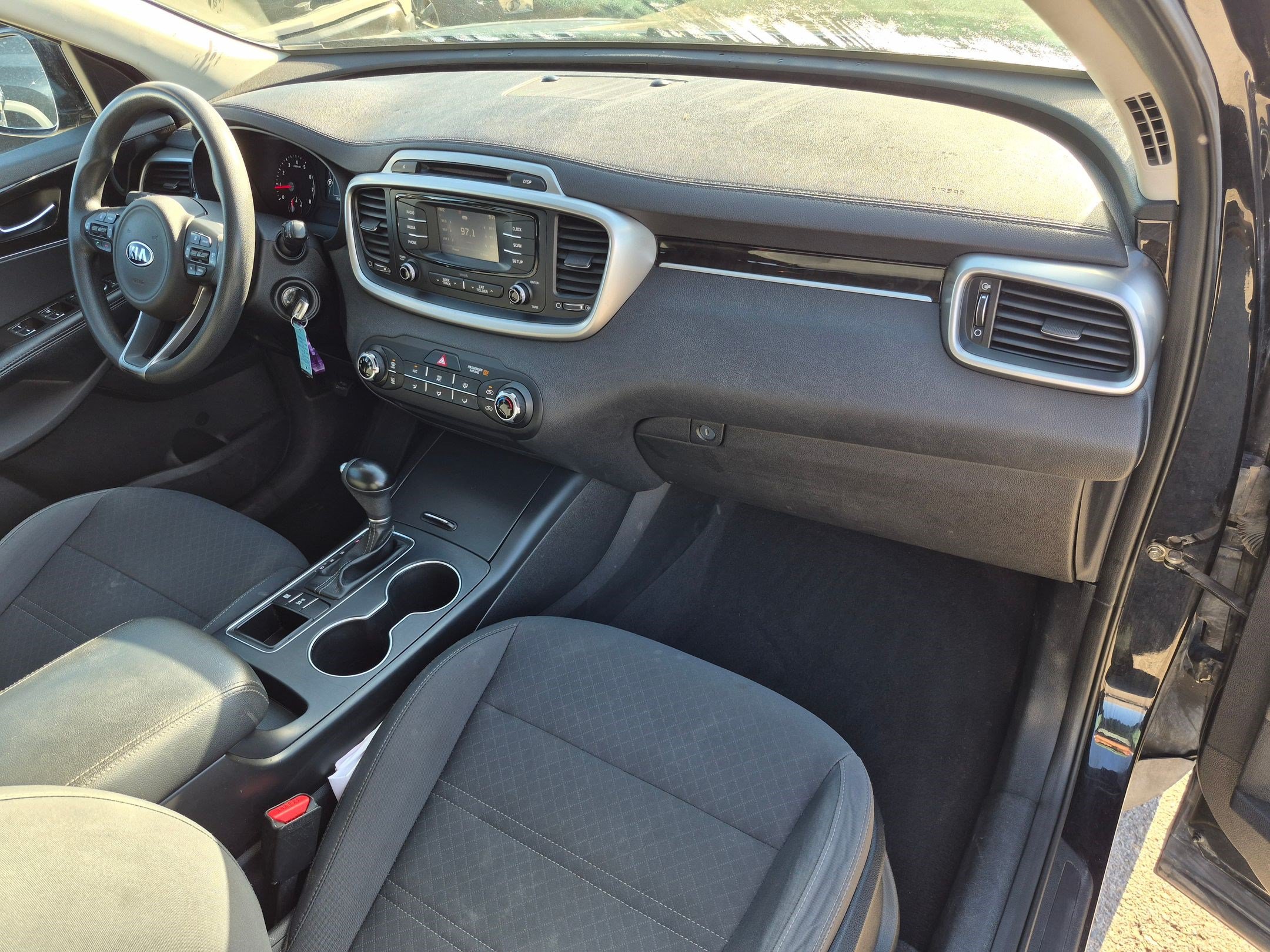 Used 2018 Kia Sorento LX AWD/4WD image 30