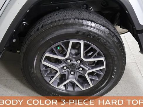 Used 2024 Jeep Wrangler Unlimited Sahara AWD/4WD image 14