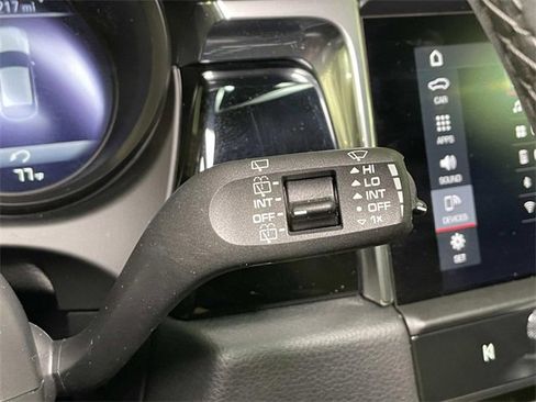 Used 2025 Porsche Macan image 42