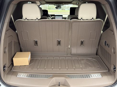 New 2026 GMC Yukon Denali image 14