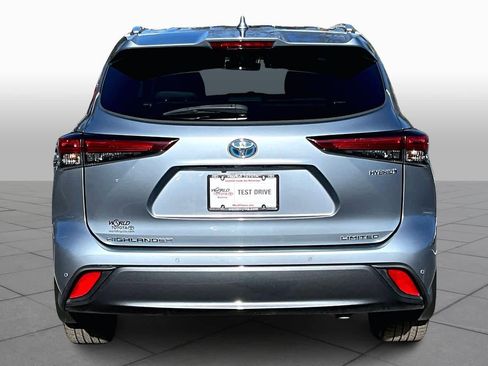 Used 2022 Toyota Highlander Limited image 5