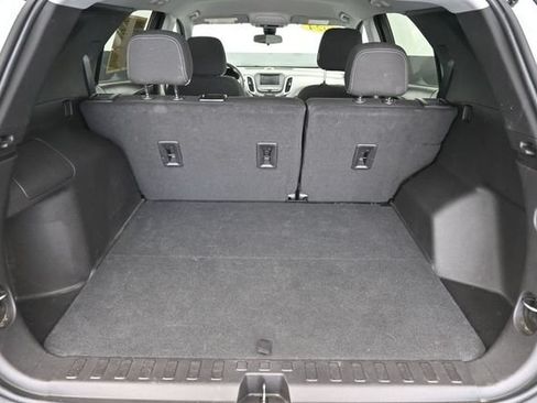Used 2024 Chevrolet Equinox LS w/ LS Convenience Package FWD image 27