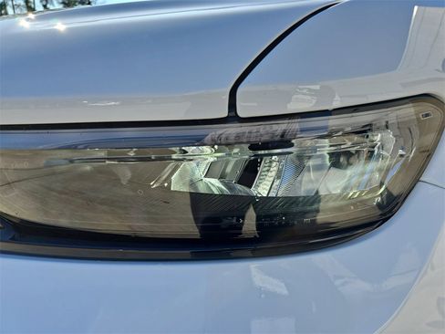 New 2025 Jeep Grand Cherokee Altitude image 32