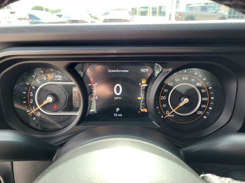 New 2025 Jeep Gladiator Willys image 18