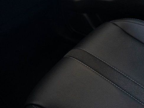 Certified 2025 Honda Pilot EX-L image 33