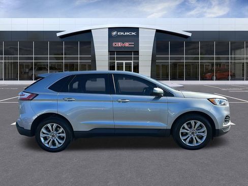 Used 2024 Ford Edge Titanium image 6
